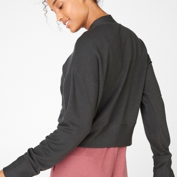 Fabletics Luna Long-Sleeve Pullover Castle Rock M NWT - Picture 6 of 11